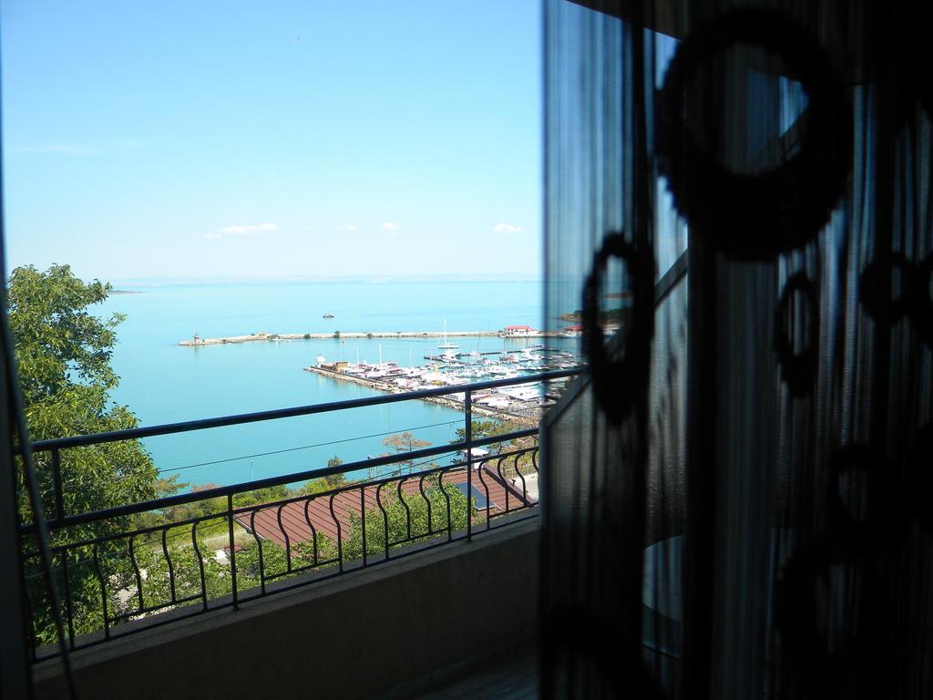 Guest House Maggy سوزوبول المظهر الخارجي الصورة